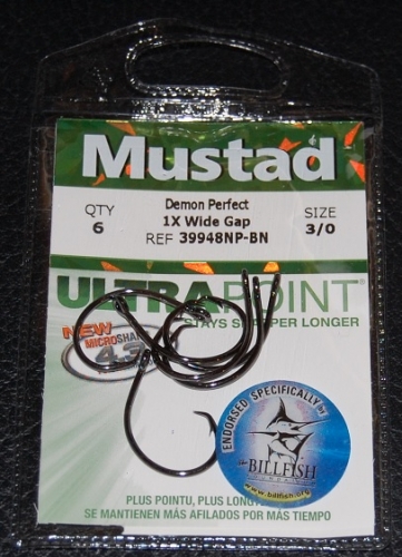 Mustad 39948NP-BN Wide Gap Size 3/0 Circle Hook Jagged Tooth