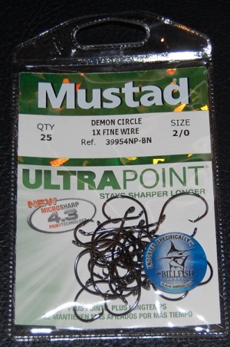 Mustad 39954 Demon Perfect Circle Hooks Size 4/0 Jagged Tooth