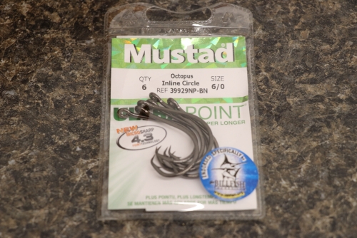 Mustad 39929NP-BN Ultra Point 2X Wide Gap Inline Circle Hooks Size 1/0  Jagged Tooth Tackle